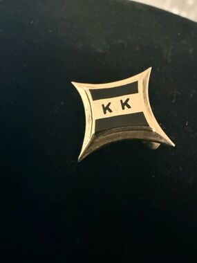 Vintage 10k Gold double -Kap Fraternity Black Enamel Square Pin with 'KK' Logo